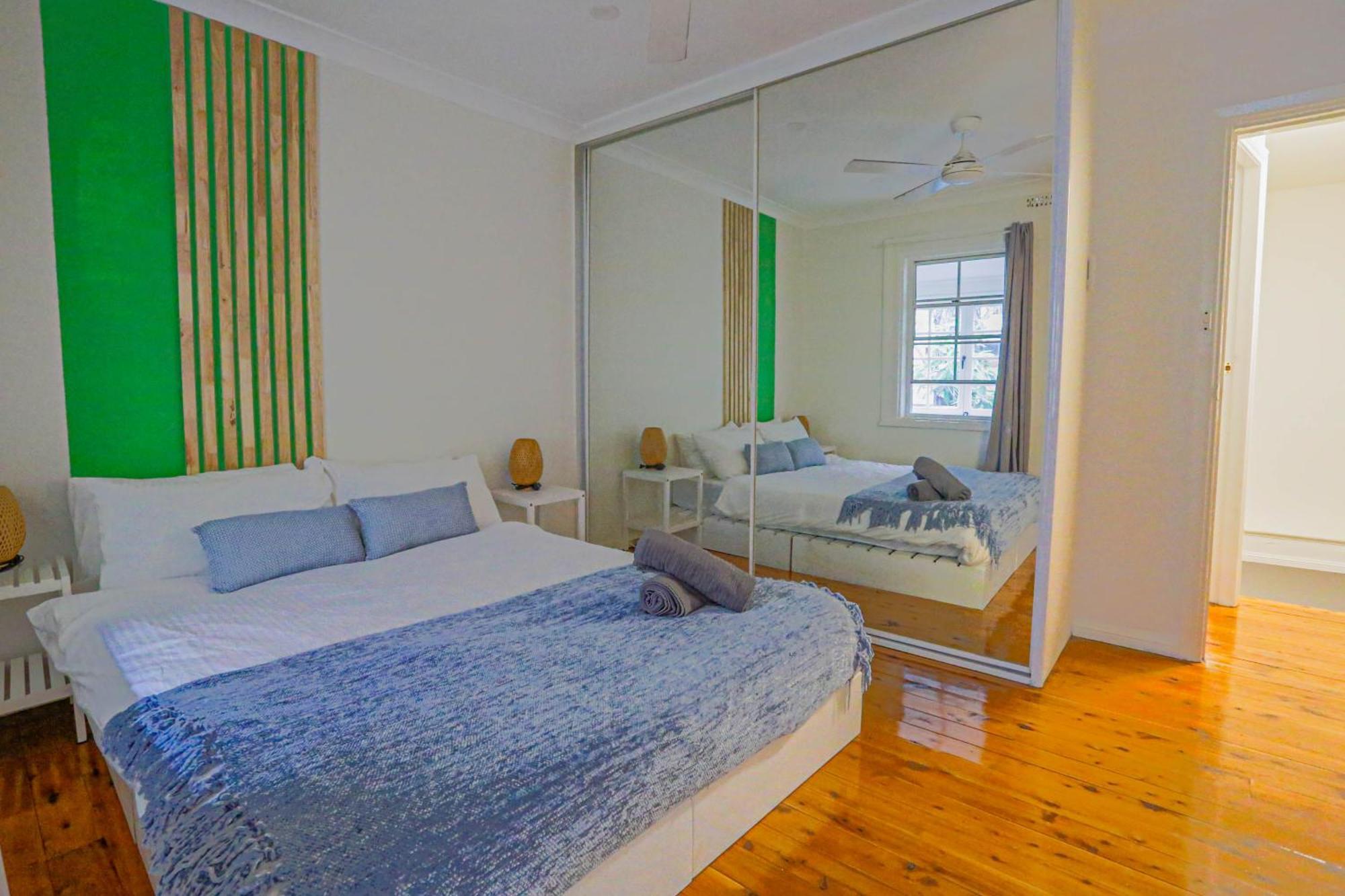 2 Bedroom Darling Harbour - Pyrmont Sydney
