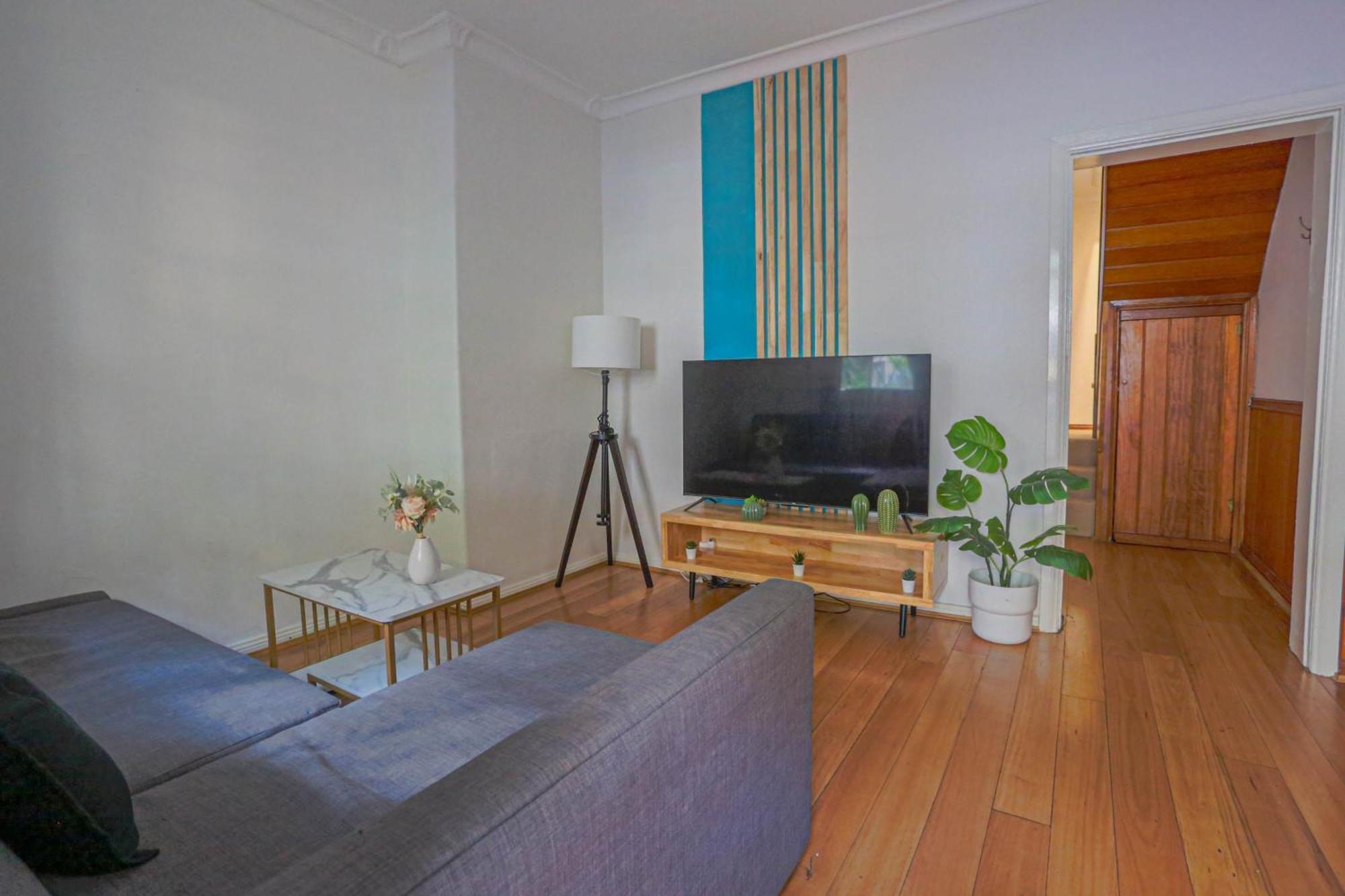 2 Bedroom Darling Harbour - Pyrmont Sydney